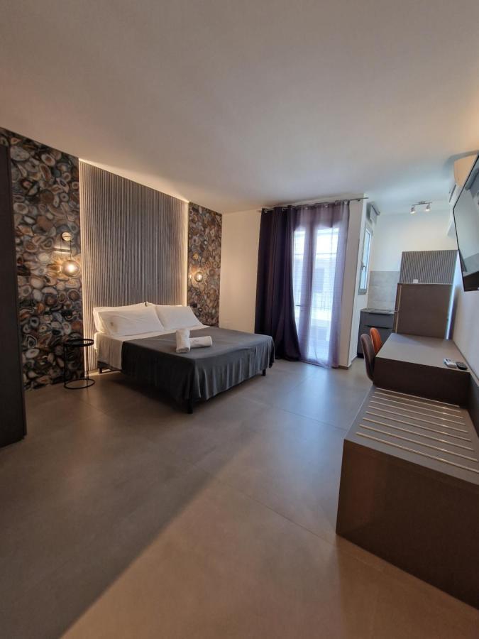 Marebed Apartments & Rooms 切萨雷奥港 外观 照片