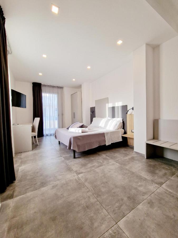 Marebed Apartments & Rooms 切萨雷奥港 外观 照片
