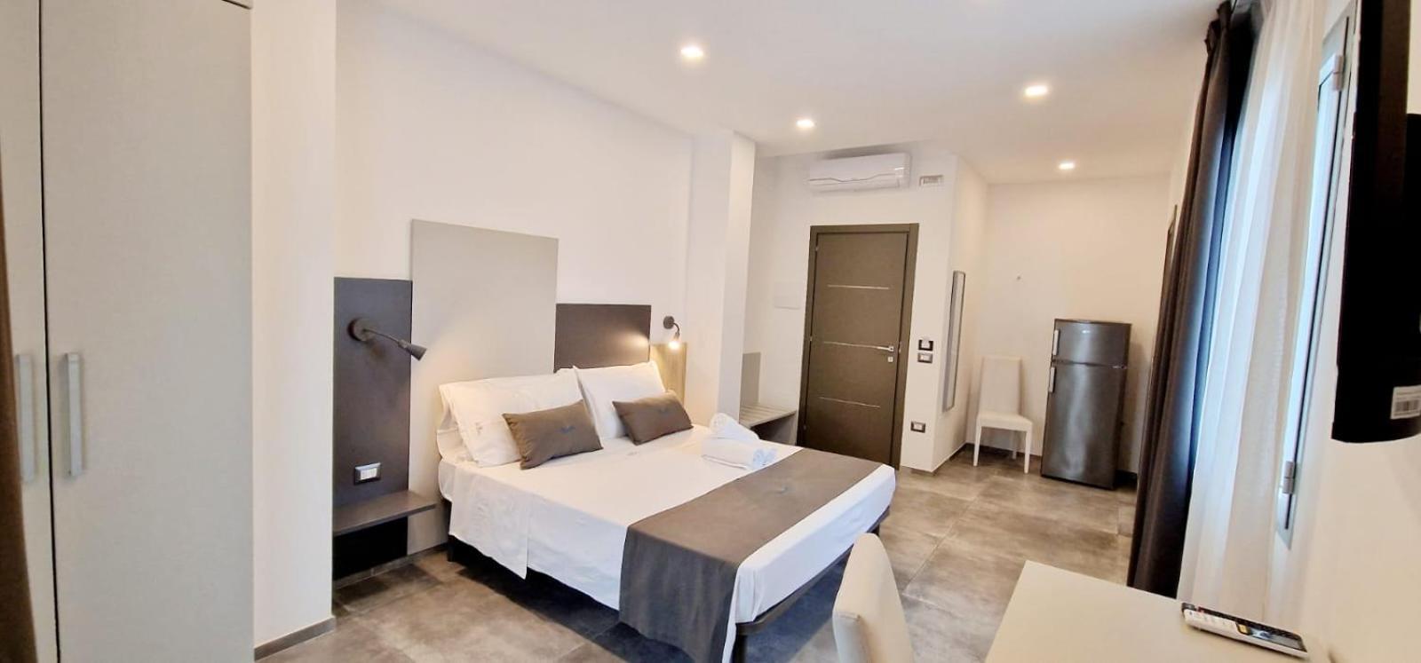 Marebed Apartments & Rooms 切萨雷奥港 外观 照片