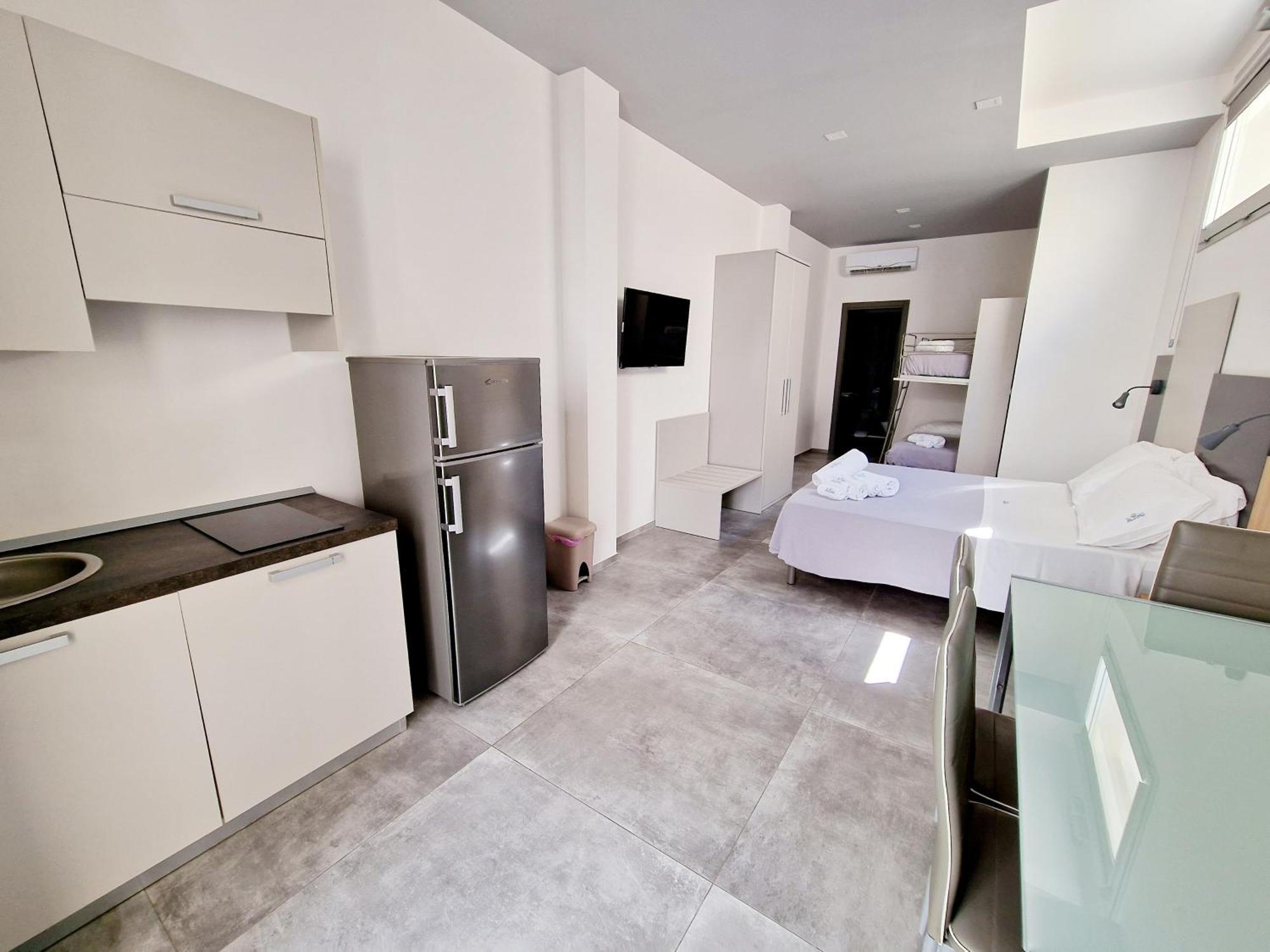 Marebed Apartments & Rooms 切萨雷奥港 外观 照片